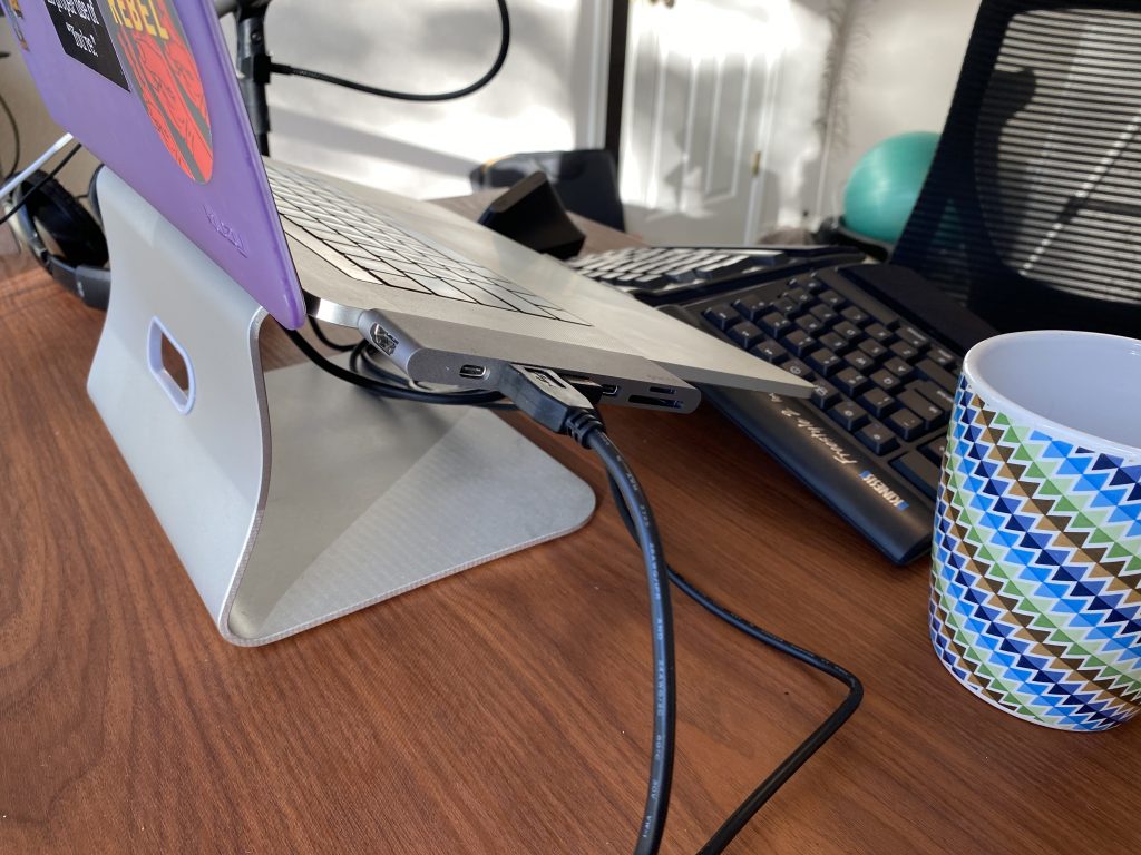 bestand laptop stand